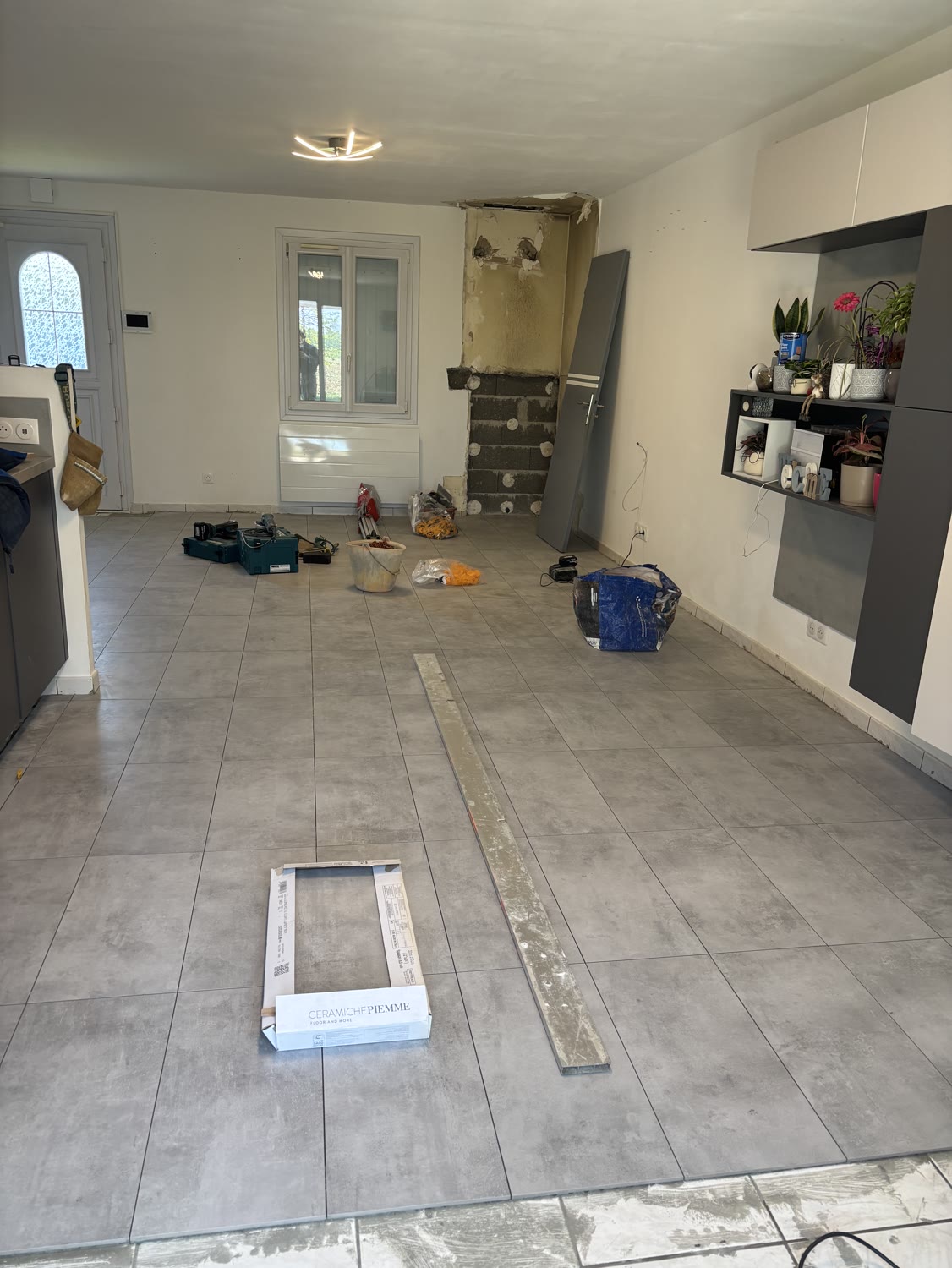 Pose de carrelage en intérieur