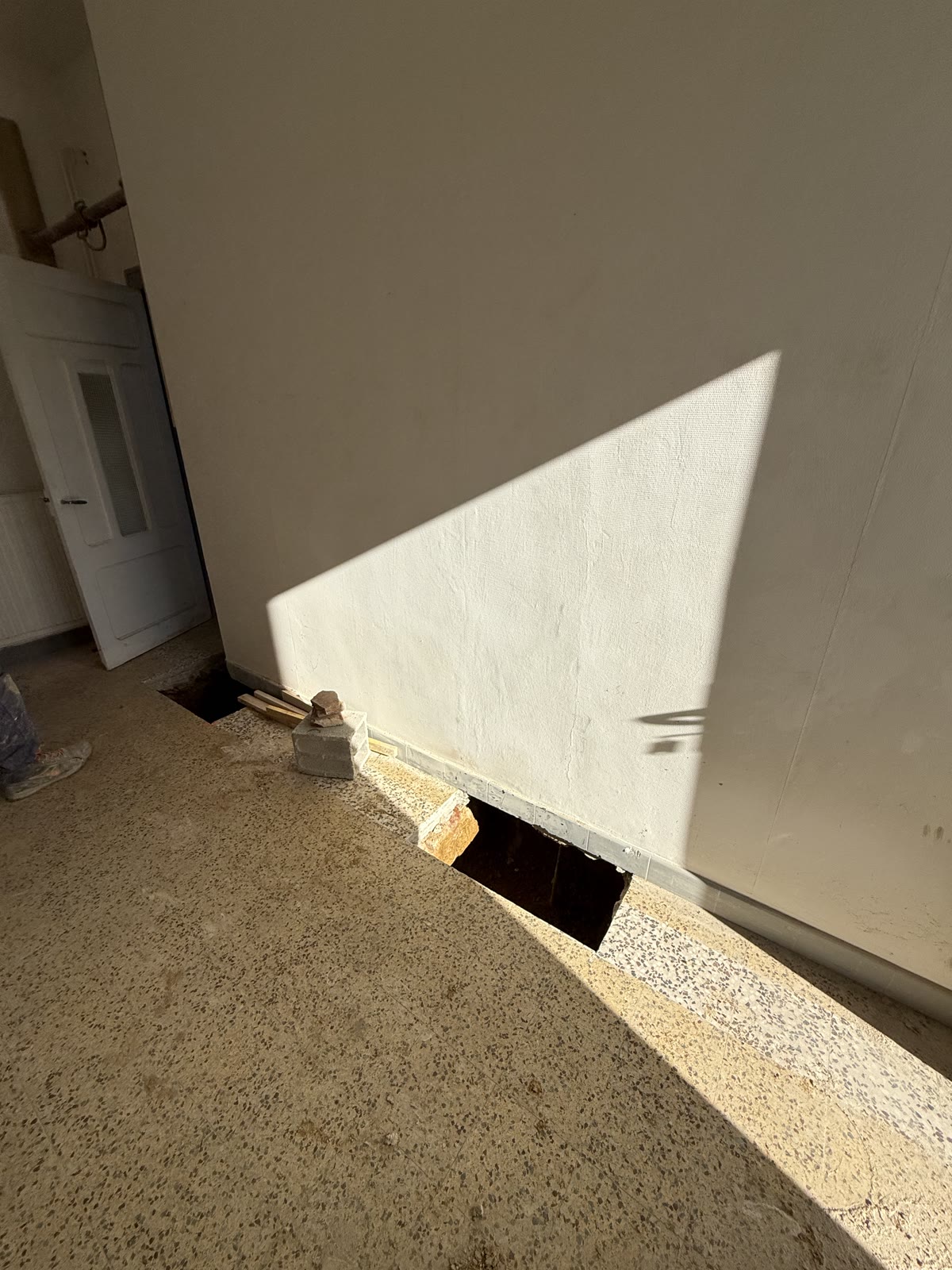 Encadrement de porte en pierre