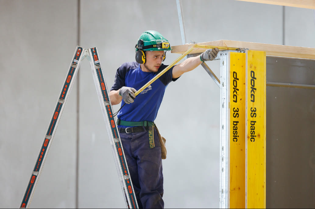 Relevé de mesures sur coffrage, compétition WorldSkills